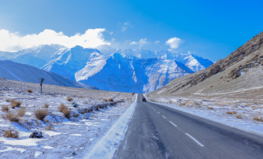 SHADES OF HIMALAYAS: MANALI –LEH- SRINAGAR
